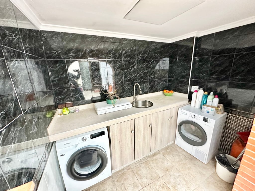 Casa de poble d'estil tradicional a Pego - 9