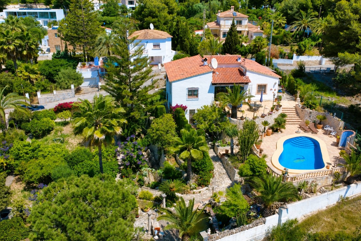 3-bed Villa in Moraira photo 17