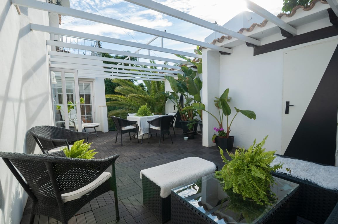 Property #RH20578 - 15