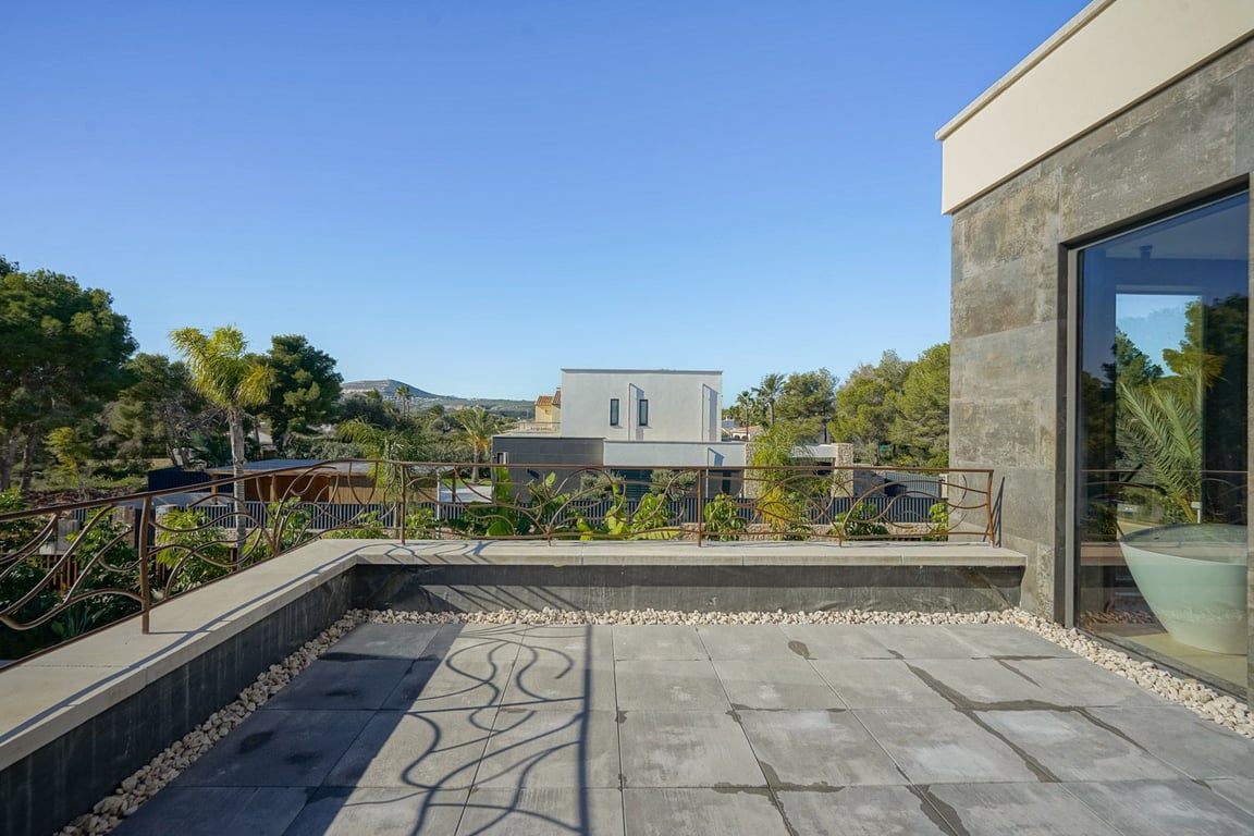 Property #RH21273 - 24