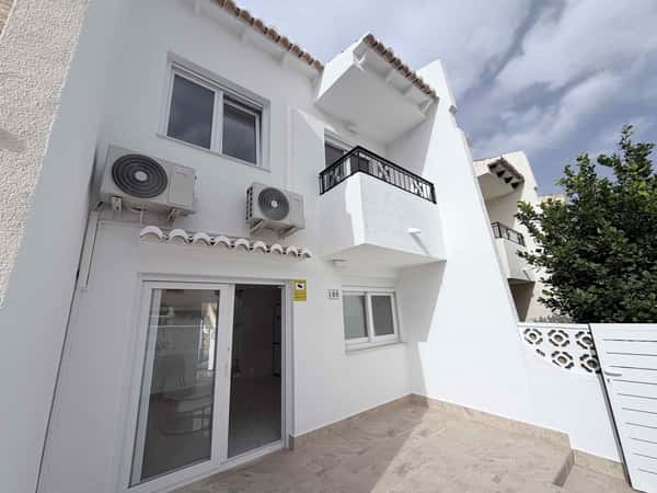 Rijwoning met 3 slaapkamers in Torrevieja