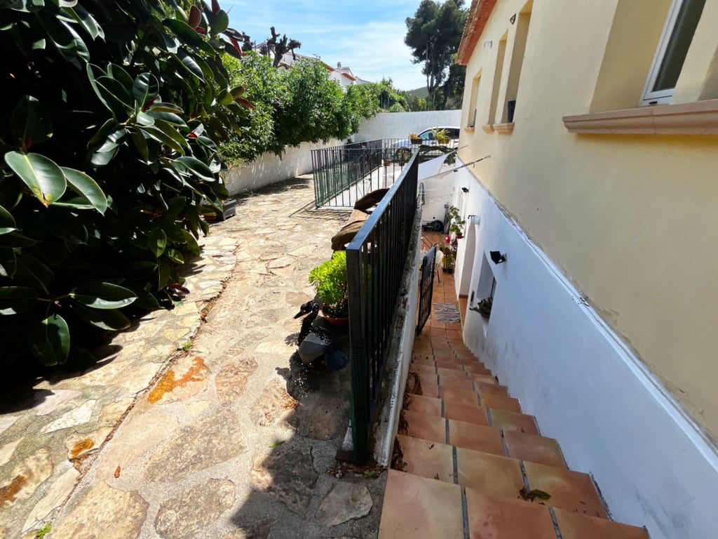 Villa a la venta en Javea con dos apartamentos independientes - 19