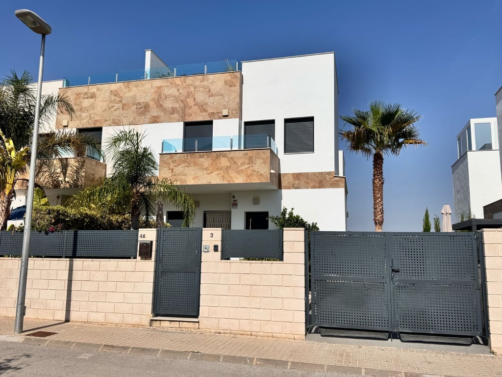 Property #RH20377 - 21