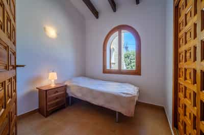 Property R4705852