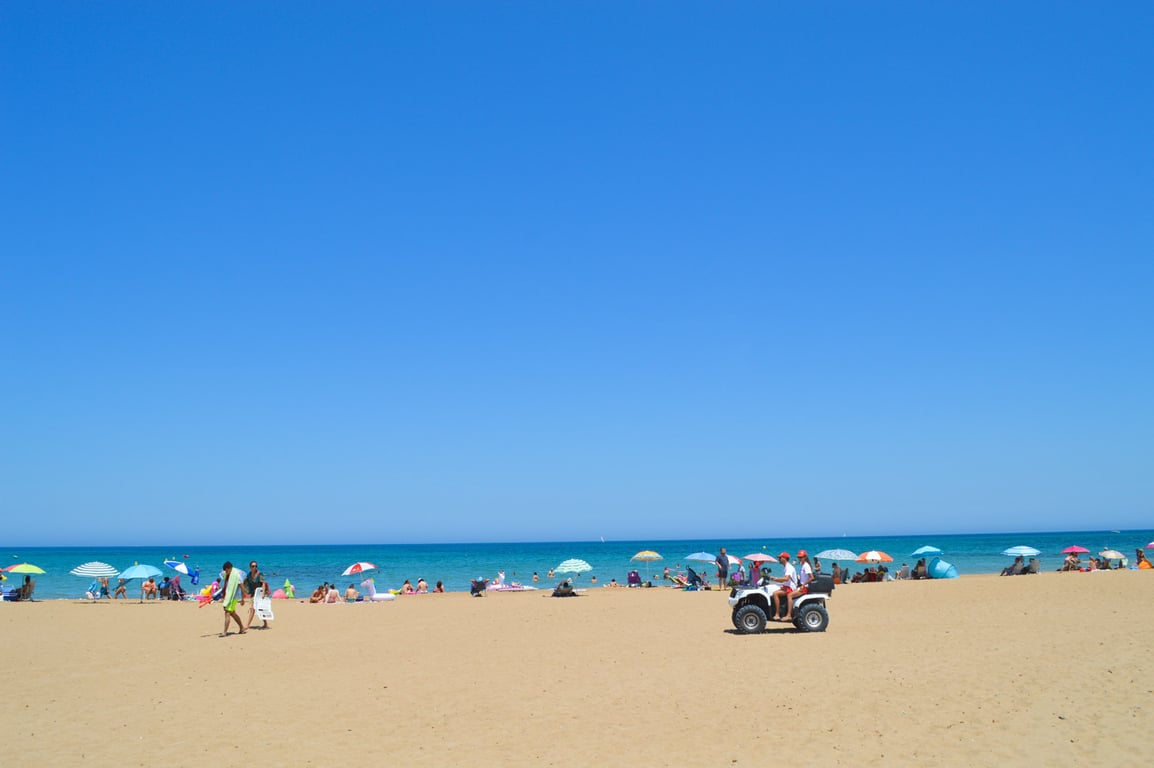 Apartamento de 2 dormitorios con vistas al mar en venta en zona Las Brisas - 25