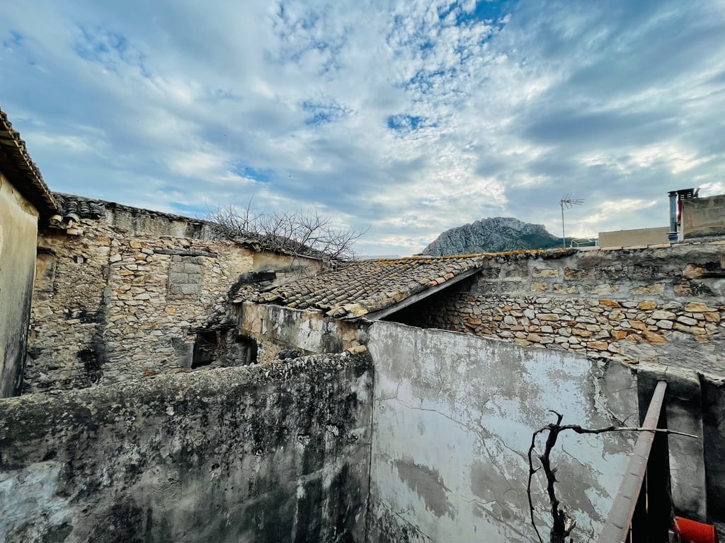 Vergel. Casa de pueblo grande con muchas posibilidades en venta - 19