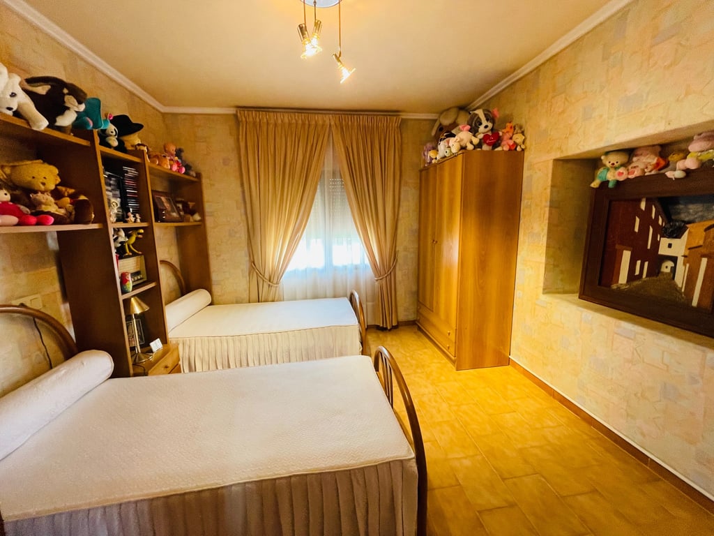 Pedreguer. Casa de campo amplio con piscina en venta - 55