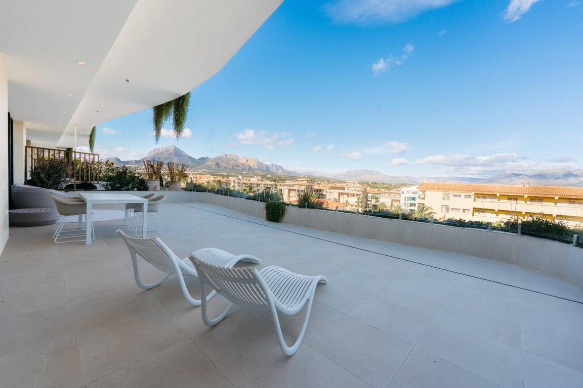 Property #RH21336 - 28