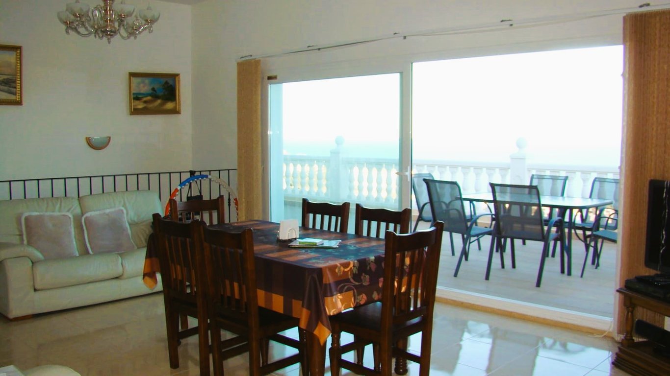 Villa con vistas espectaculares al mar - 7