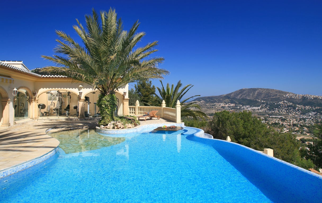 4-bed Villa in Teulada photo 3