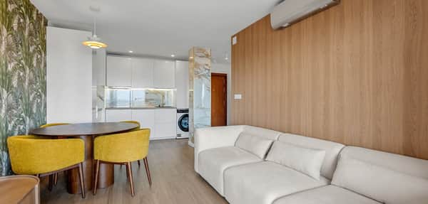 Volledig gerenoveerd penthouse met zeezicht in Punta Prima