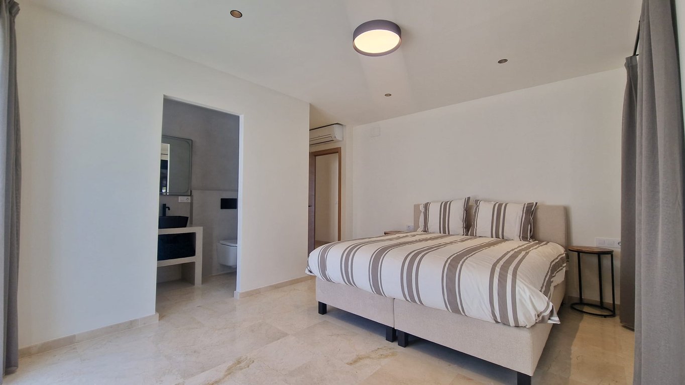 VILLA DE LUXE ÚLTIMA: RETIR DE 6 DORMITORIS, CUMBRE DEL SOL | VISTES PANORÀMIQUES AL MAR IMPRESSIONANTS | LLAVORS I SOSTENIBLE - 28