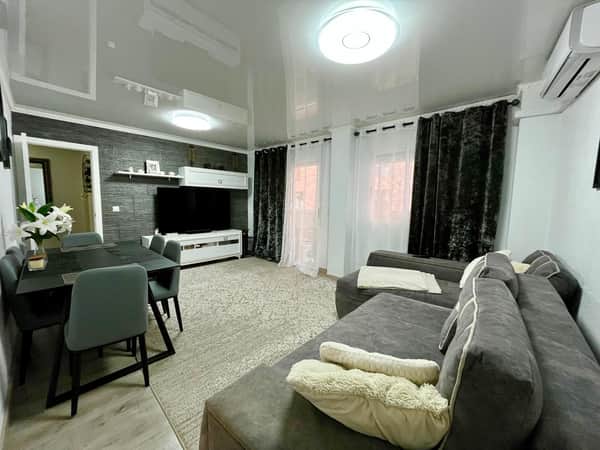 Appartement met 4 slaapkamers in Torrevieja