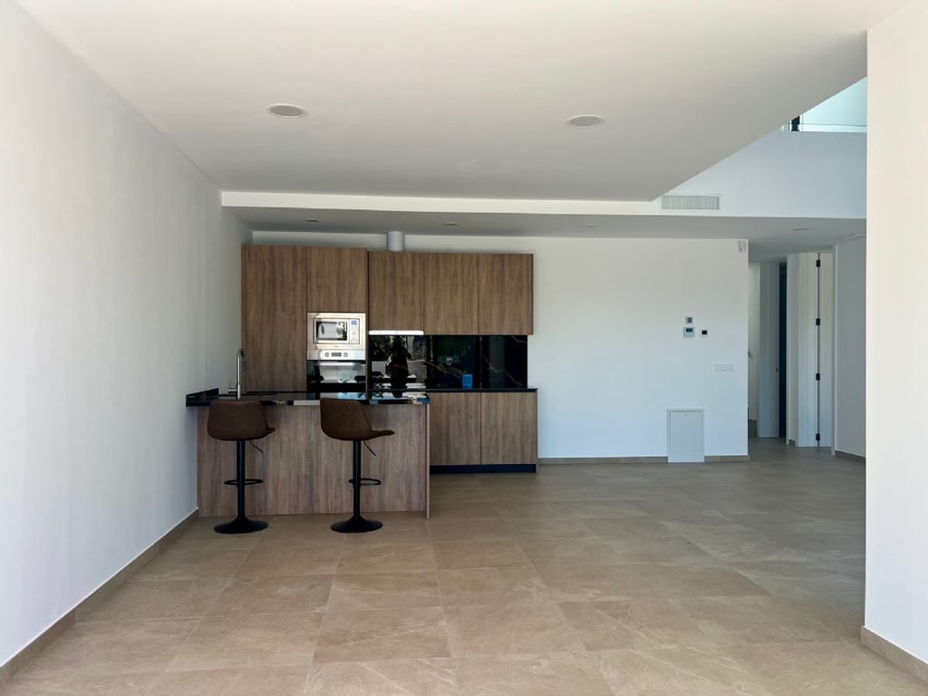 Property #RH21324 - 13