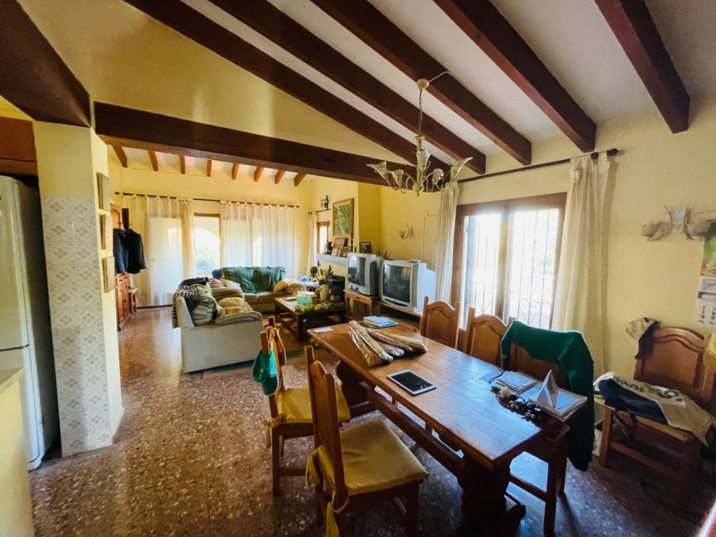 Denia. Chalet en buena área para reformar en venta - 6