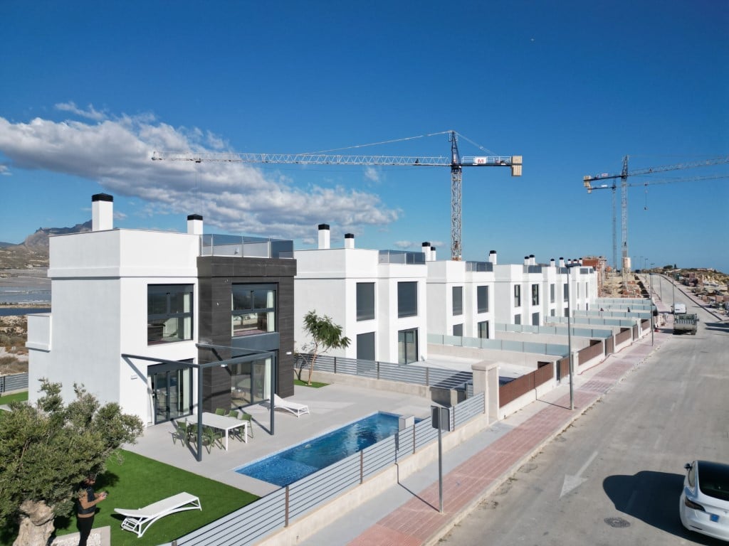 3-Zimmer-Villa mit Privatpool und Golfblick bei Alicante — living room