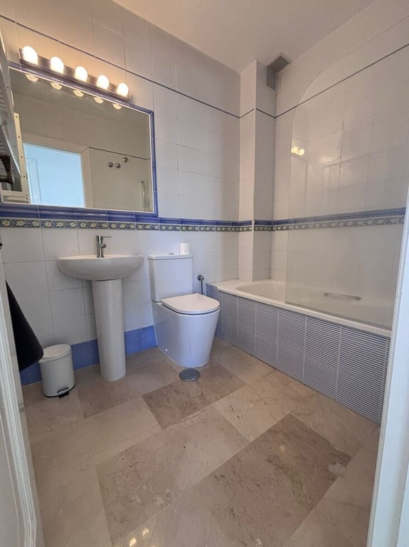 Property #RH21343 - 13