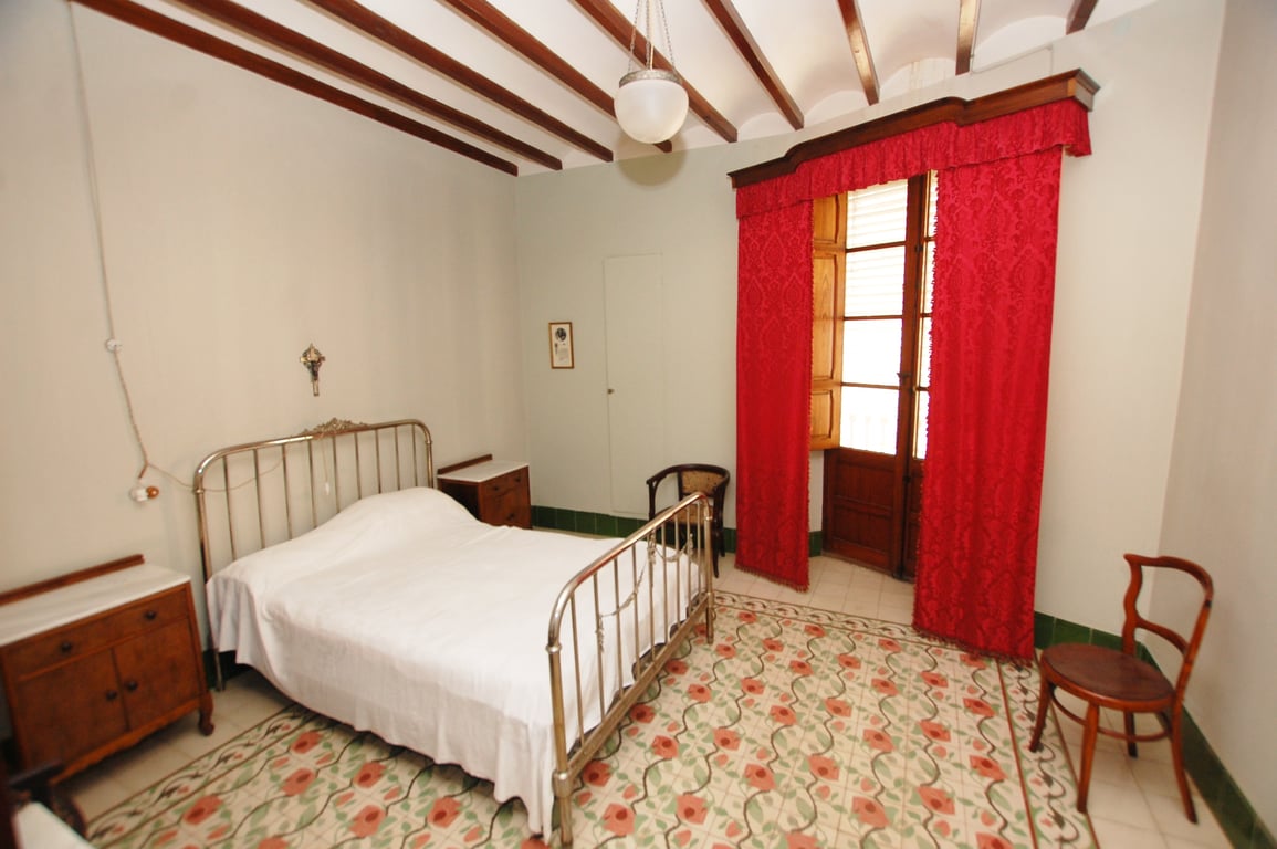 Casa de poble d'estil senyorial a Pego - 22