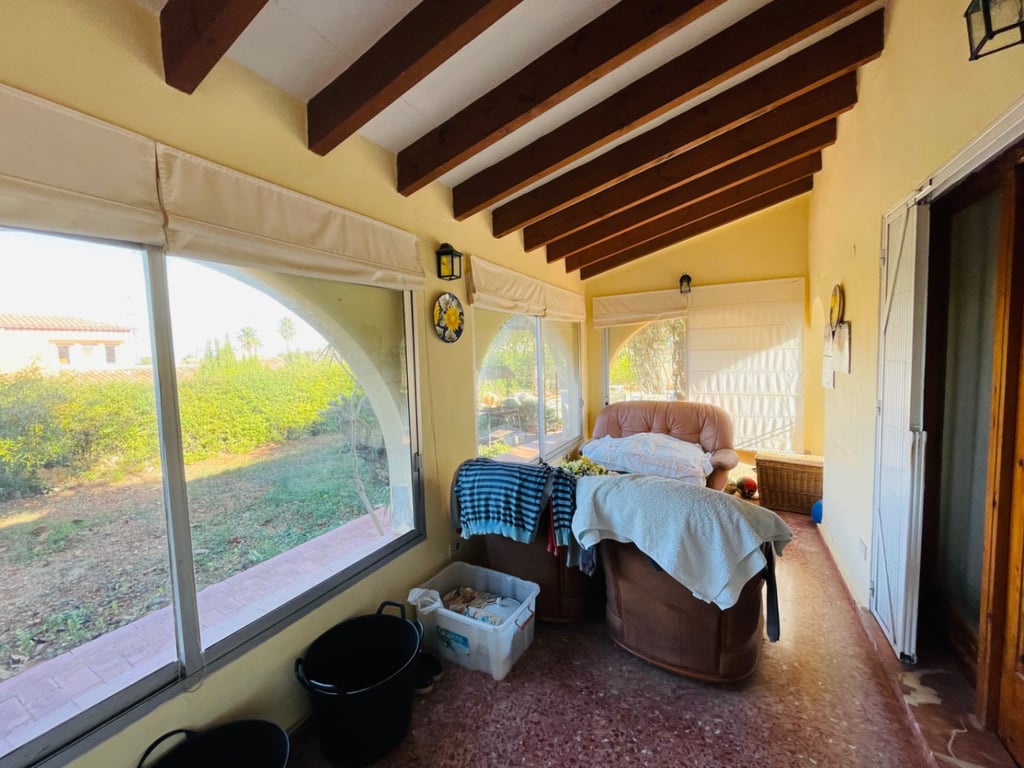 Denia. Chalet en buena área para reformar en venta - 14