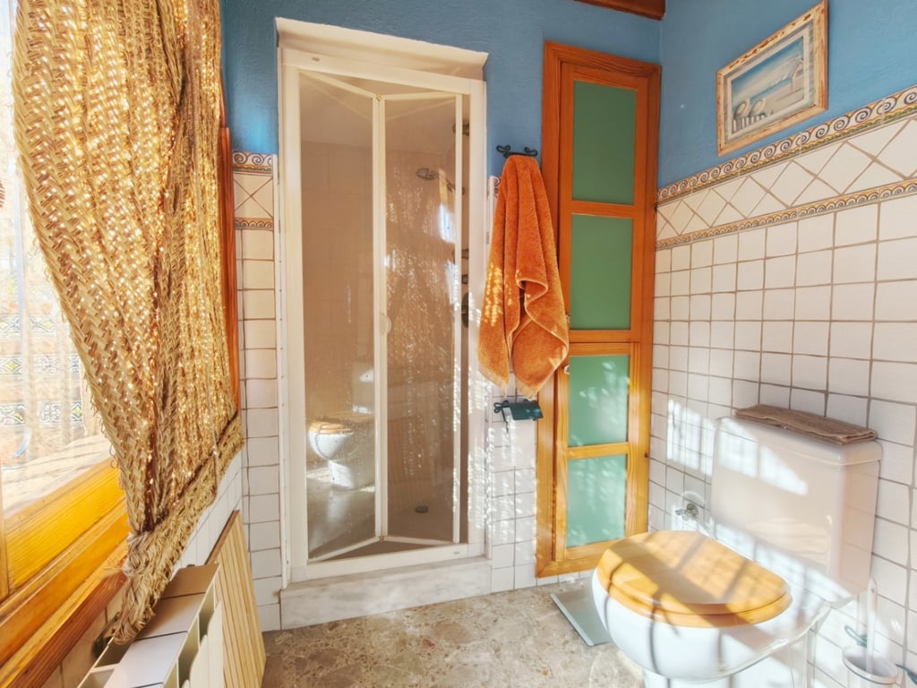 Villa en venta en el corazón del casco antiguo de Jávea con vistas al mar y parcela privada - 31