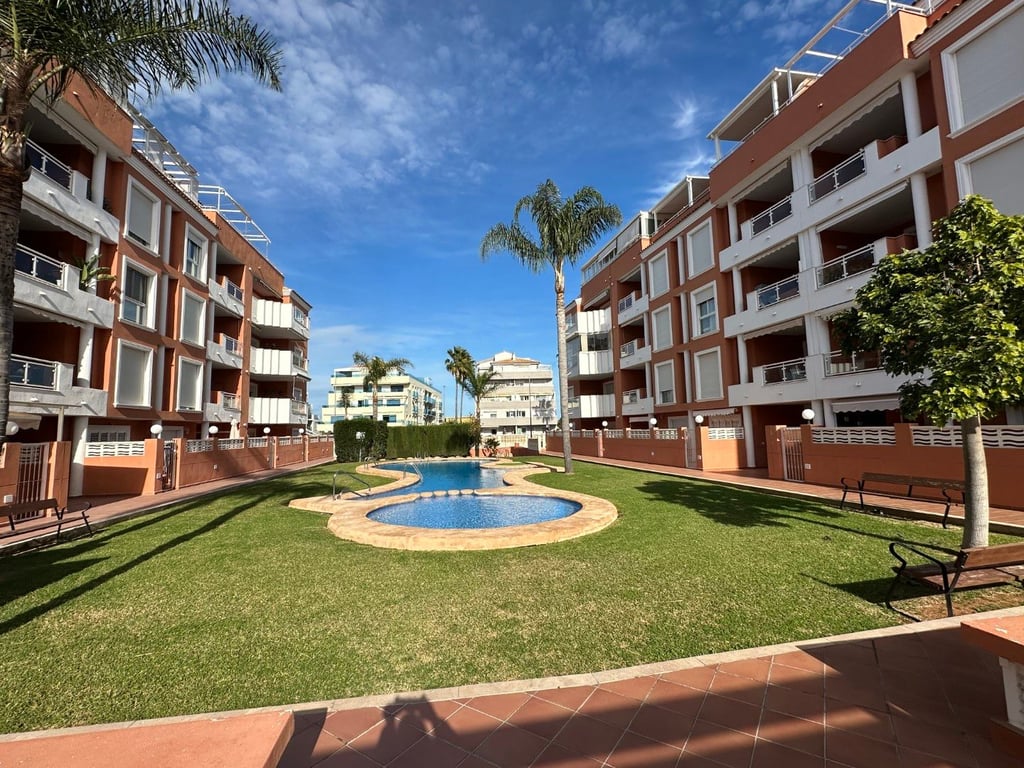 Apartamento en Denia en planta baja de 2 dormitorios y terraza privada en venta - 27