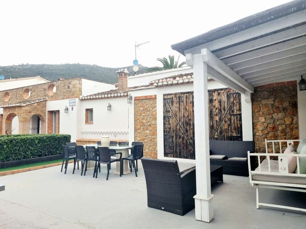 1 · Lliber ·  1.500.000€€ 1 · Lliber ·  1.500.000€€