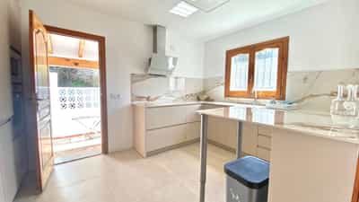 Property R4128928