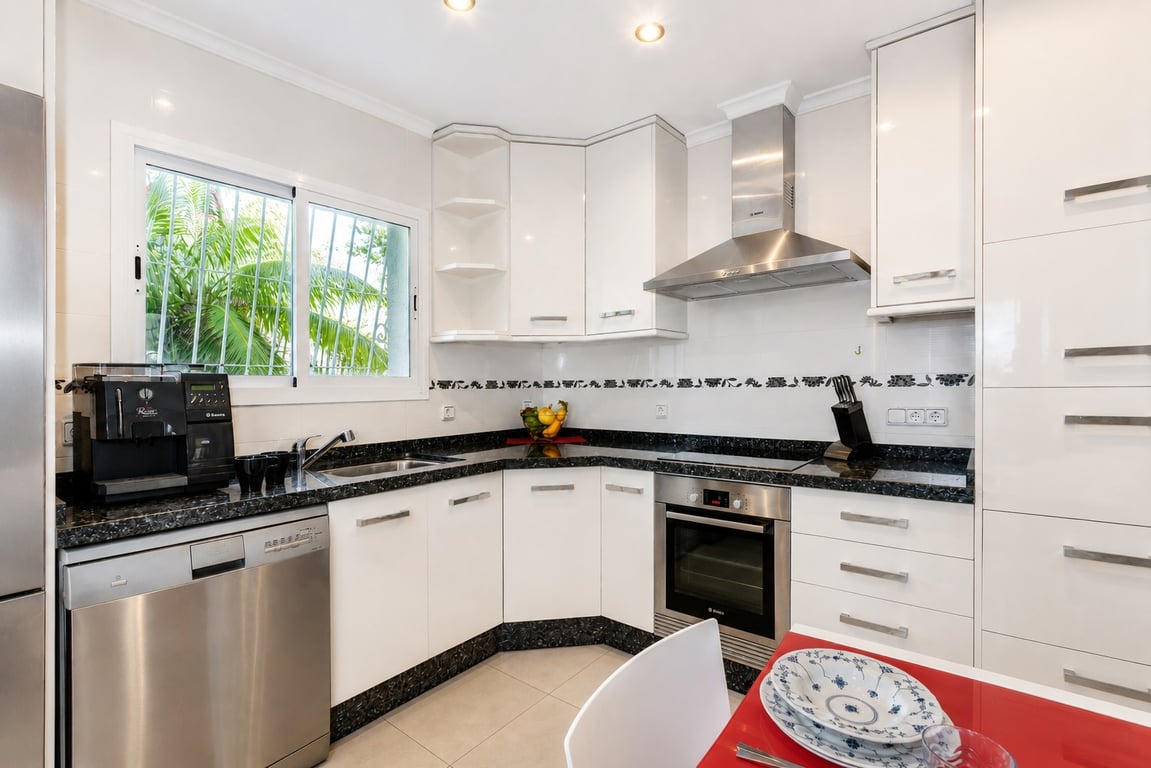3-bed Villa in Jávea photo 9