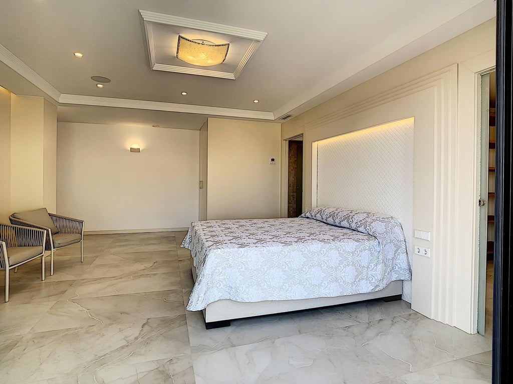 Lujosa villa en Cumbre del Sol - 46