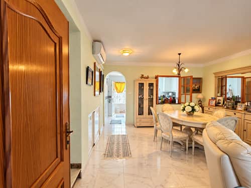 Townhouse with 5 Bedrooms in Torrevieja — foto 16