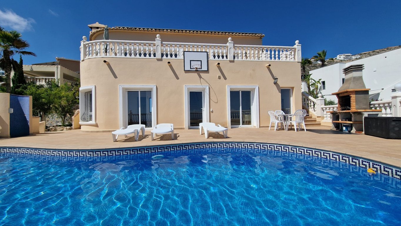 5-bed Villa in Benitachell / El Poble Nou de Benitatxell photo 2