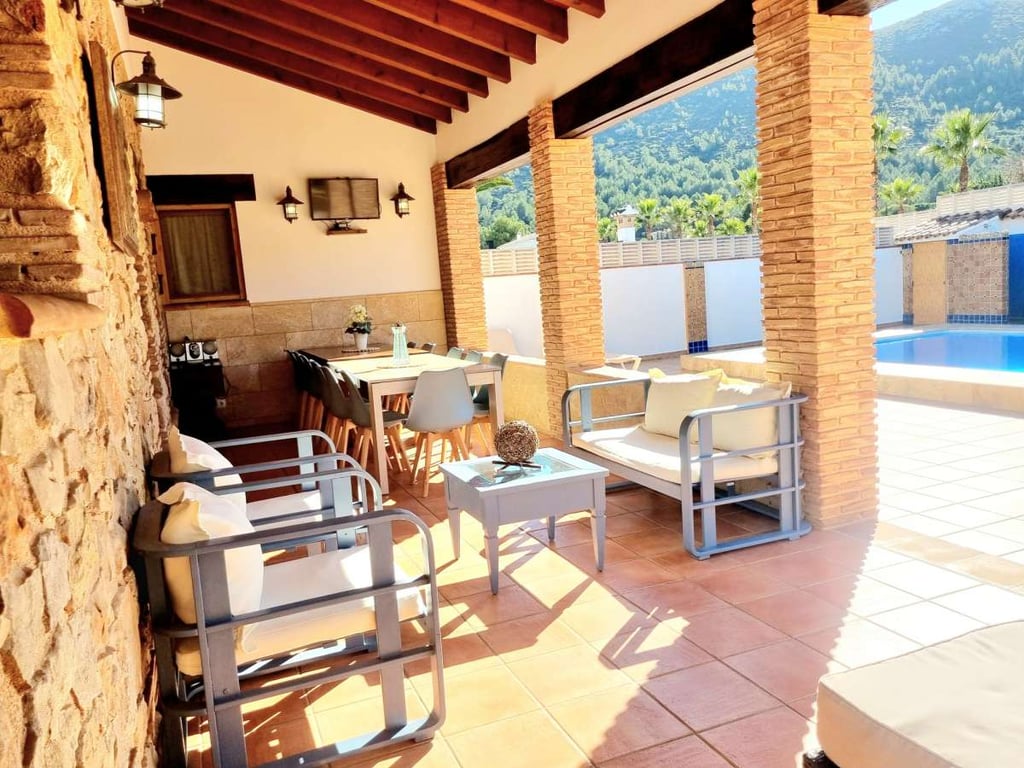 1 · Lliber ·  1.500.000€€ 1 · Lliber ·  1.500.000€€