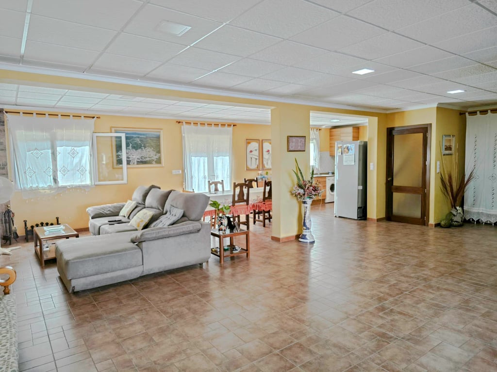 Villa de 270 m2 con piscina en venta en Pedreguer, zona residencial a un paso del centro - 22