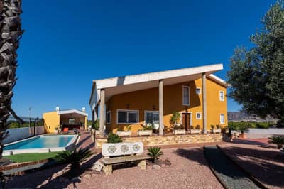 Property #TSR2390C - Image 3