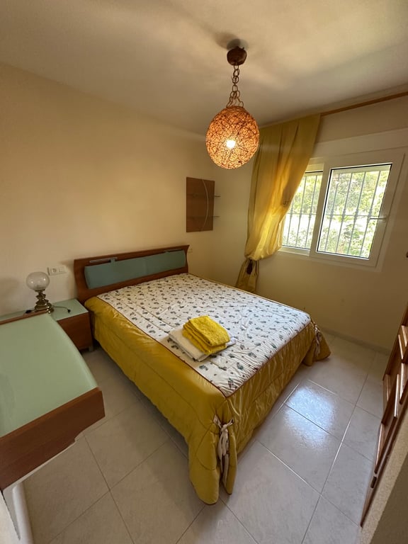 Chalet en Venta en Dénia con Vistas al Mar y la Montaña - 9