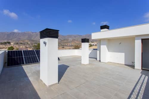 Nieuwbouwbungalow met solarium en zonnepanelen in Hondón de las Nieves — foto 30