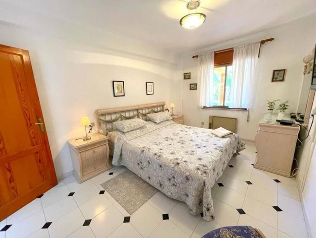 Dénia. Chalet amplio con vistas al mar en venta - 15