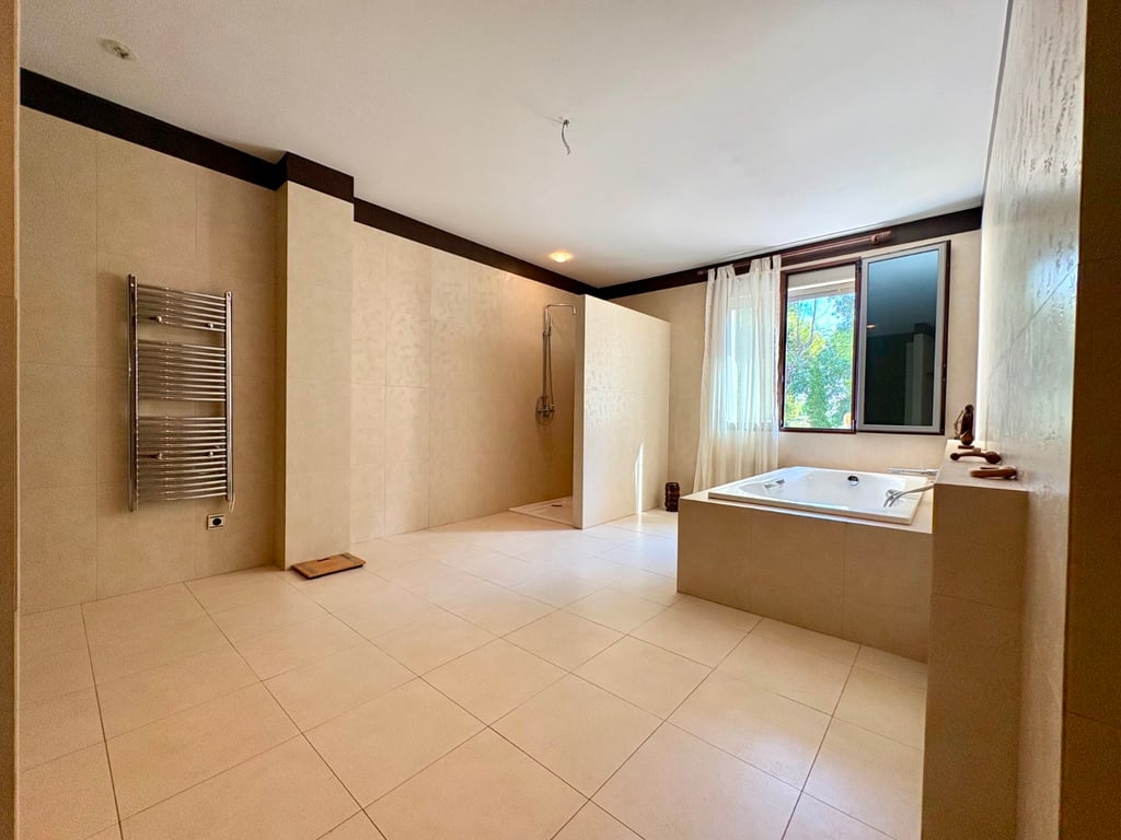 Property #RH20407 - 35