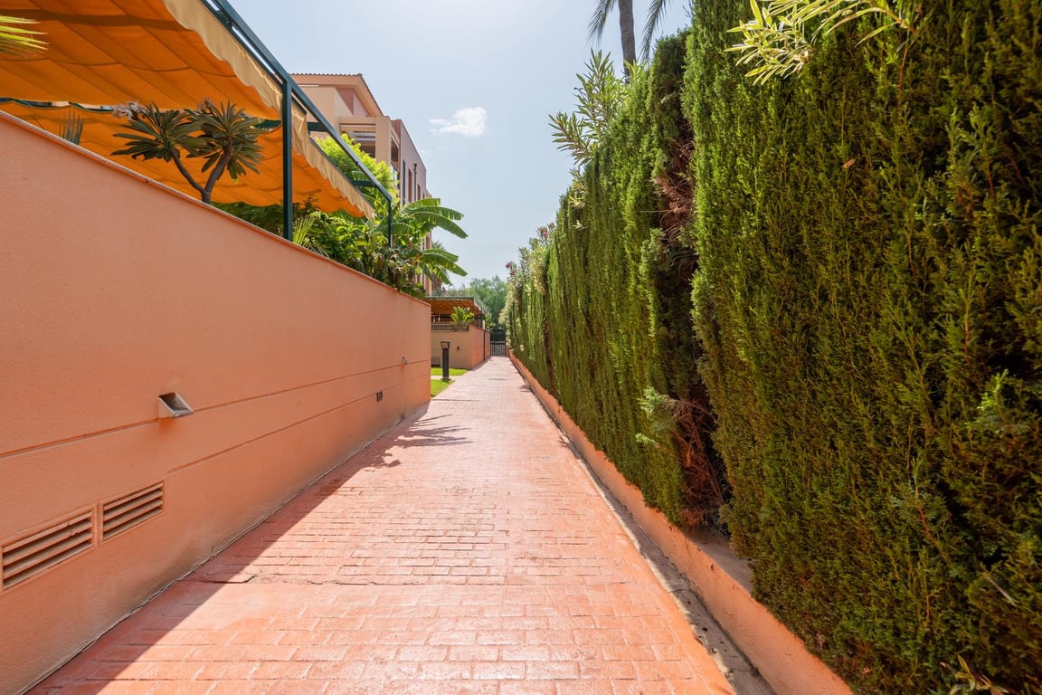 APARTAMENTO MARINETA 3 DORMITORIOS - 45