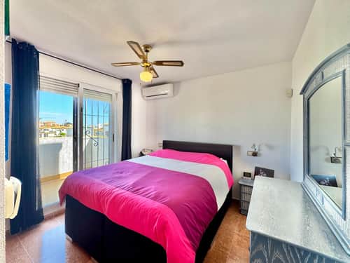 Rijwoning met 3 slaapkamers in Orihuela Costa — foto 13