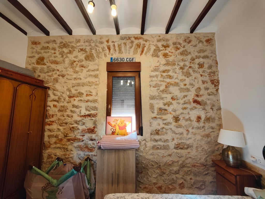 Parcela de 12.137 m2 con casa rústica habitable y bonitas vistas al mar y al Peñón de Ifach  - Benissa - 7