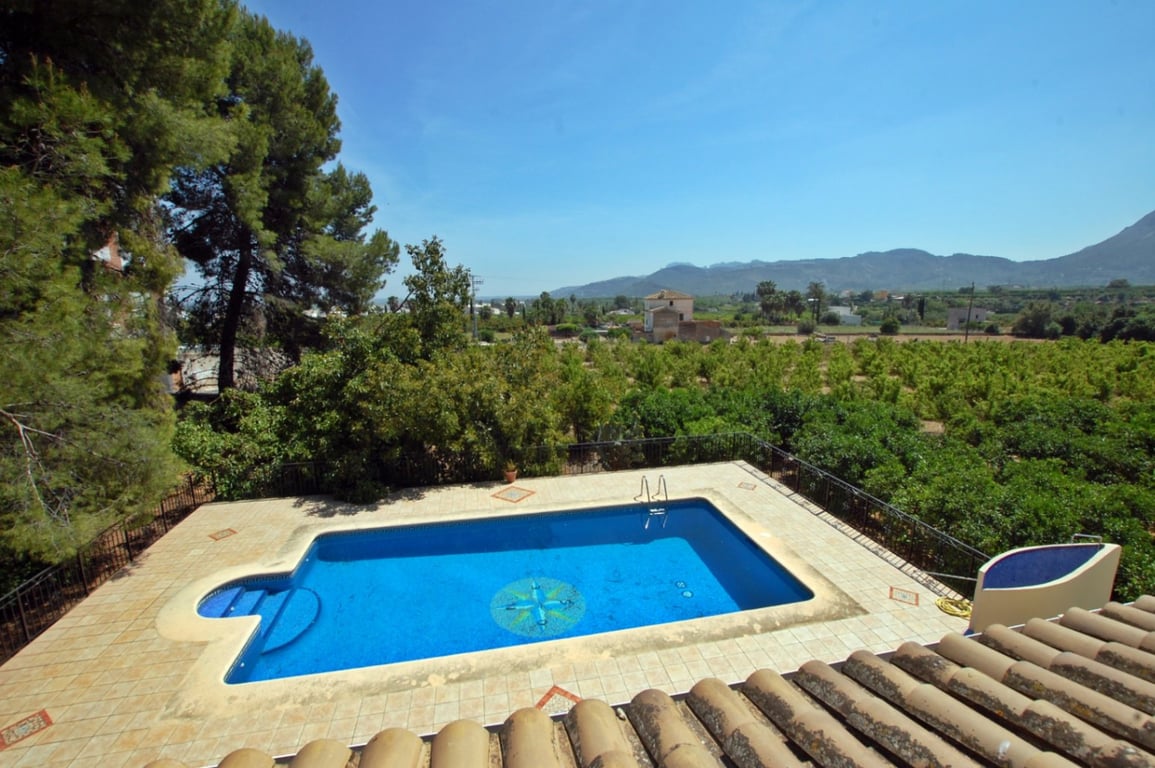 Xalet amb terreny rústic i urbà a Pego - 12