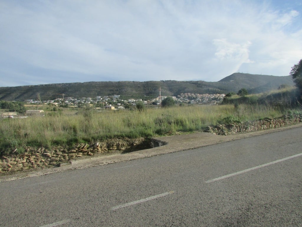 Se vende gran Parcela en Benitachell - 2