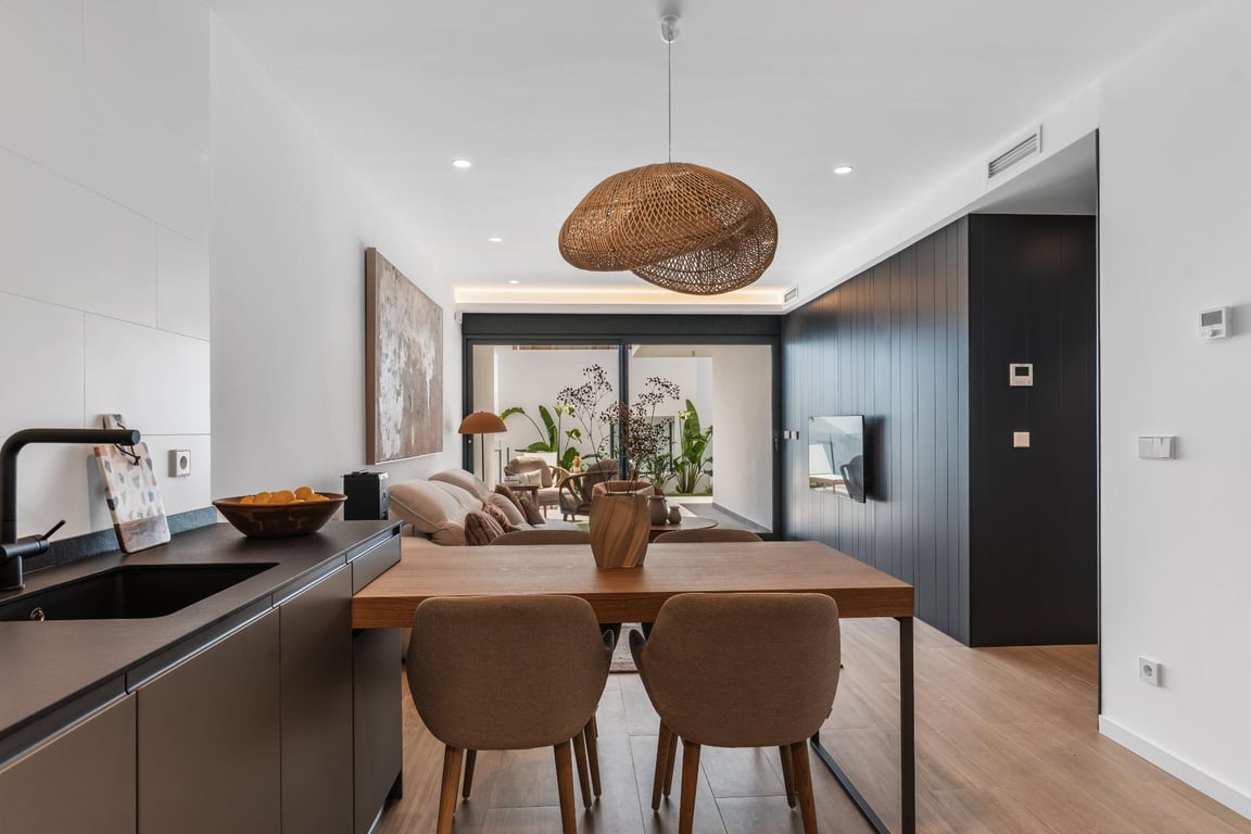 Property #RH21347 - 11