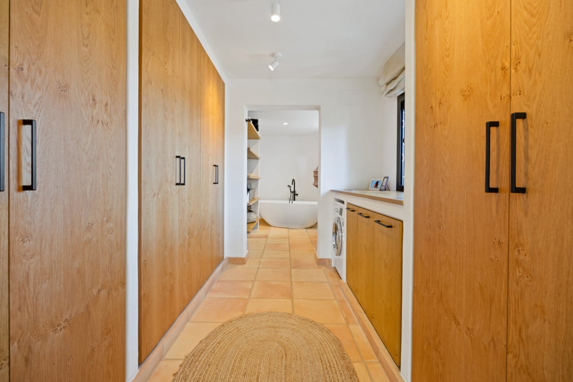 Villa reformada en la zona del montgo con casa independiente para invitados - 15