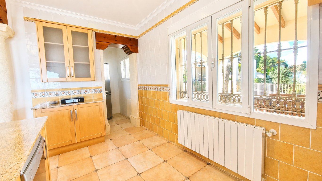 3-bed Villa in Jávea photo 16