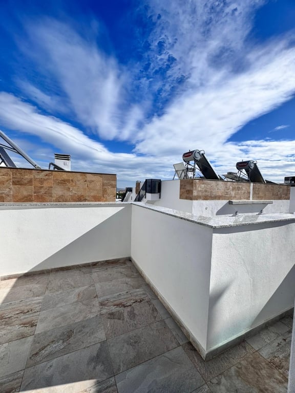 Property #RH21141 - 26