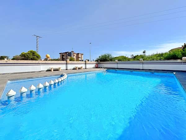 Appartement met 2 slaapkamers in Orihuela Costa