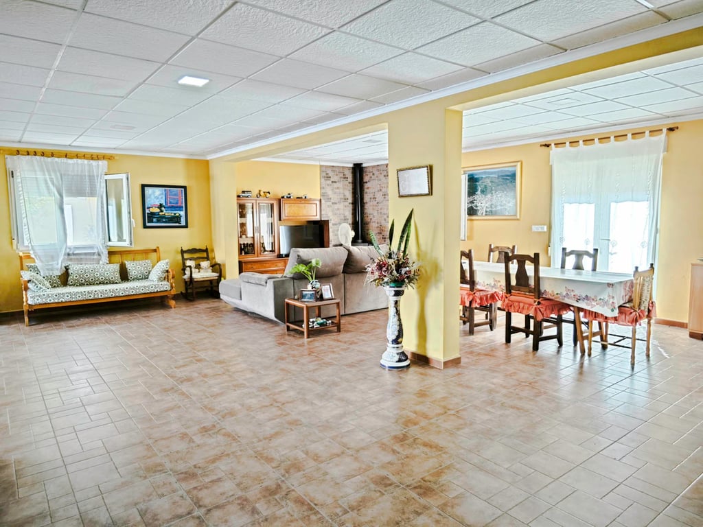 Villa de 270 m2 con piscina en venta en Pedreguer, zona residencial a un paso del centro - 21