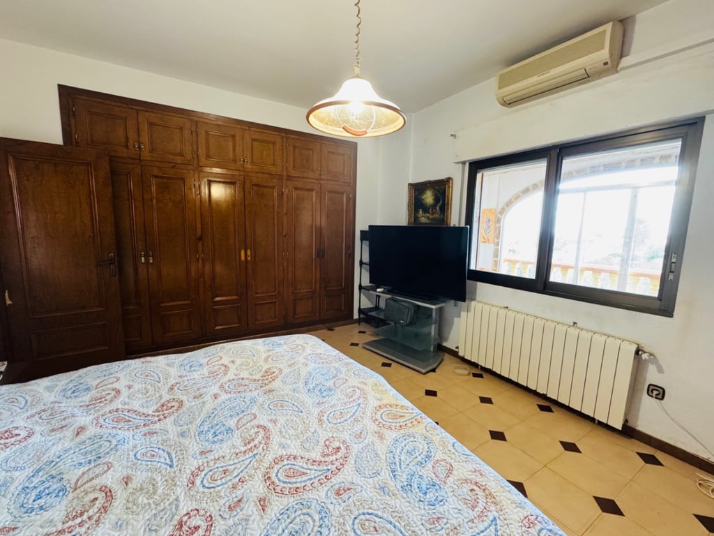 Dénia. Chalet amplio con vistas al mar en venta - 65